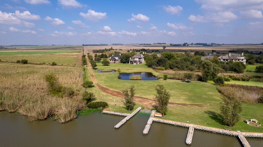 5 Bedroom Property for Sale in Cloudy Creek Free State